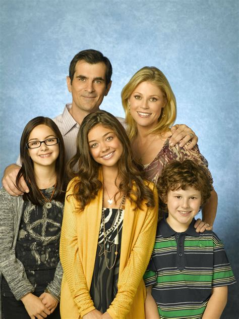 phil dunphy mom|phil on modern family.